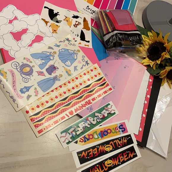 Baby & Toddler Scrapbook Ideas Book with loose paper bundle - Picture 3 of 13